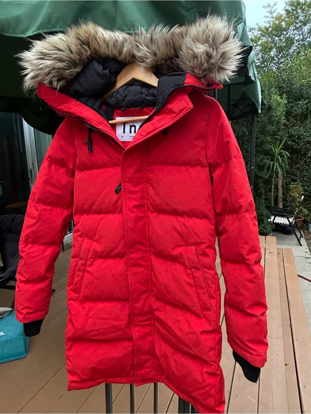 Aritzia Tna St. Anton Premium Goose Down Parka Red Womens XS Extreme Warmth